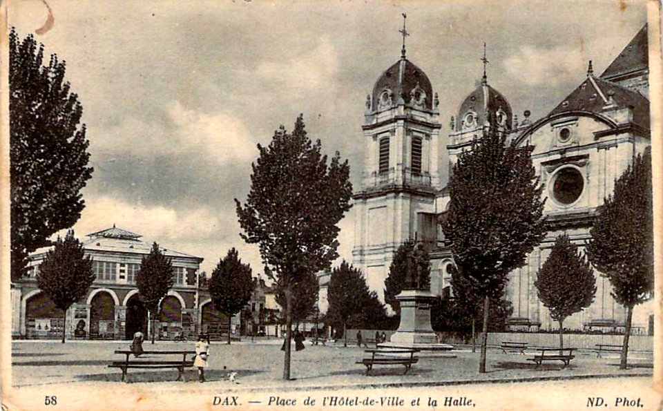 Dax (Landes) - Place Borda 6