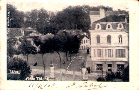 Dax (Landes) - Place Thiers 10