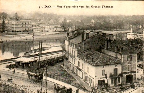 Dax (Landes) - Place du Sablar 1