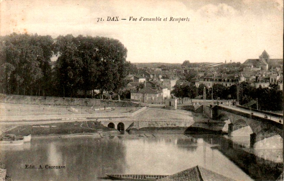 Dax (Landes) - Pont et vue sur les ramparts 5