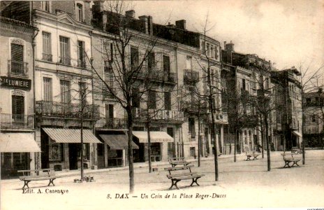 Dax (Landes) - Place Roger Ducos 1