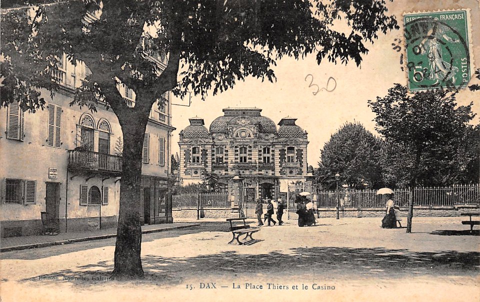 Dax (Landes) - Place Thiers 2b