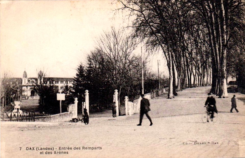 Dax (Landes) - Promennade des ramparts 14