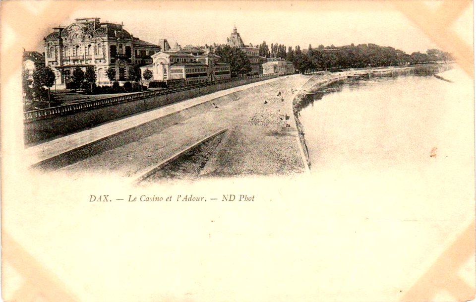 Dax (Landes) - rives de l'Adour et Casino b