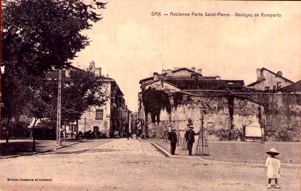 Dax (Landes) - rue Saint-Pierre 1