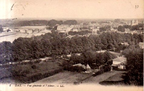 Dax (Landes) - vue générale prise de la tour de Borda 4