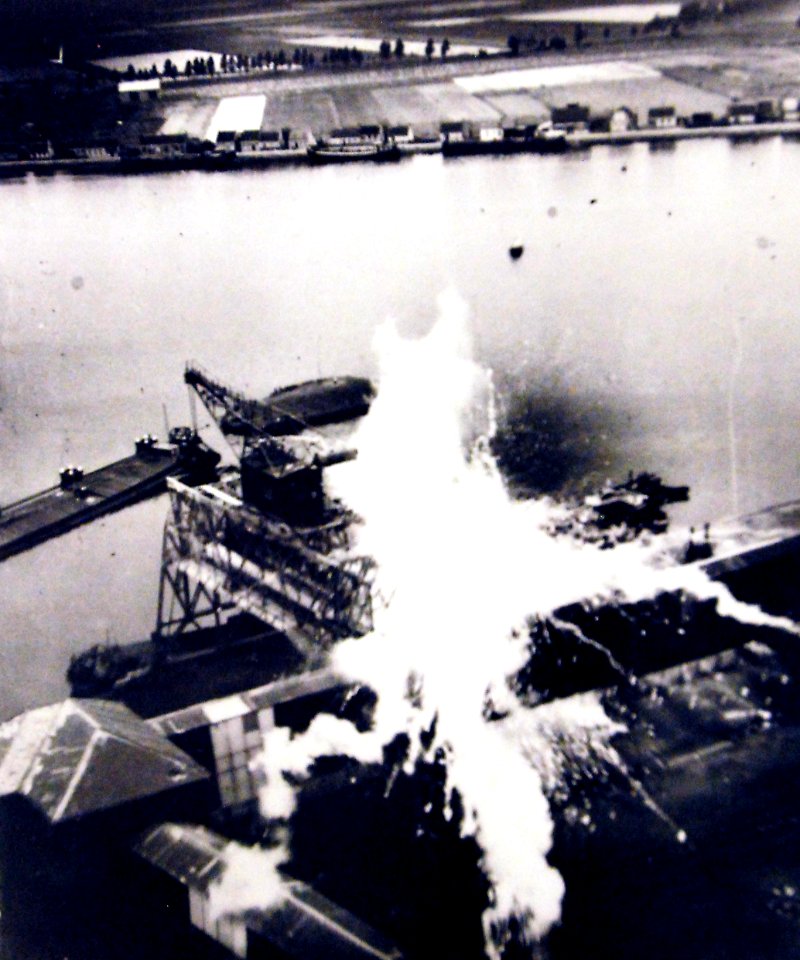 Daylight bombing of Sluiskil, Holland by Royal Air Force (27268769754)
