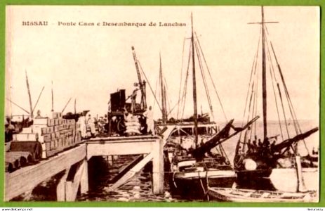 DC - Bissau - Ponte Caes e Desembarque de Lanchas