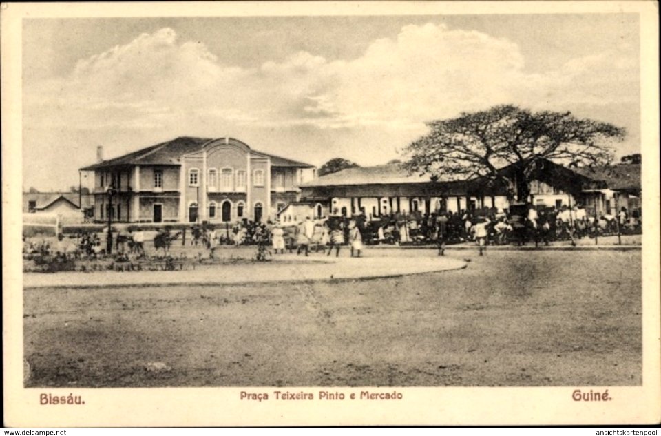 DC - Bissau - Praça Teixeira Pinto e Mercado