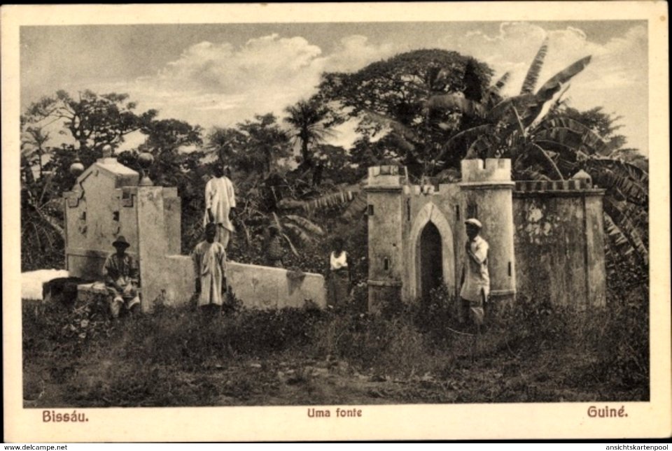 DC - Bissau - Uma fonte