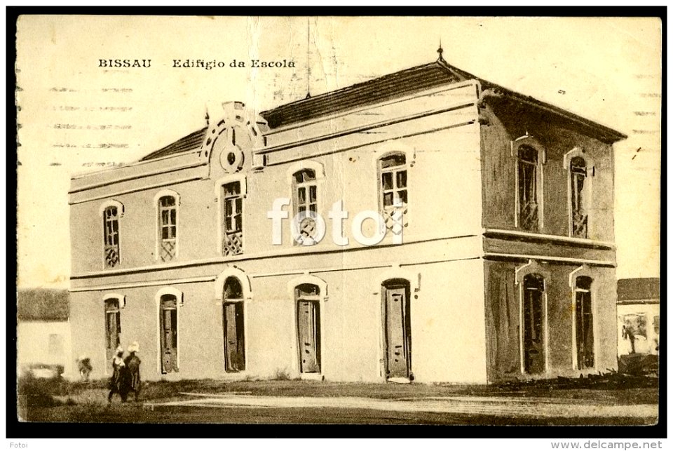 DC - CP - Bissau - Edifício da Escola