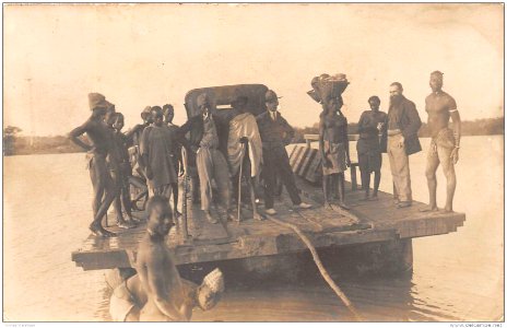 DC - GUINEE PORTUGAISE - carte photo - Travserer d'un fleuve par bac