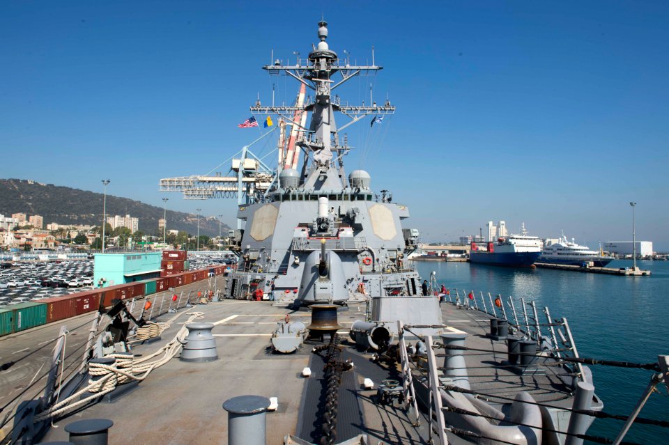 DDG 75. Haifa. 160621-N-TC720-009 (27777339866)