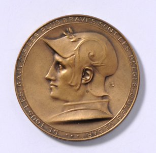 De Tous Les Gaulois, Les Plus Braves Sont Les Belges - Jules César - Liège Waelhem Nieuport 1914, medal by Pierre Theunis, Belgium, (1915), Coins and Medals Department of the Royal Library of Belgium, 2Lef 16 - 58 (recto)