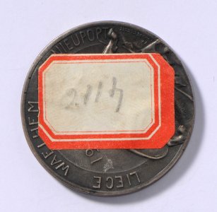 De Tous Les Gaulois, Les Plus Braves Sont Les Belges - Jules César - Liège Waelhem Nieuport 1914, medal by Pierre Theunis, Belgium, (1915), Coins and Medals Department of the Royal Library of Belgium, 2Lef 16 - 57 (verso)