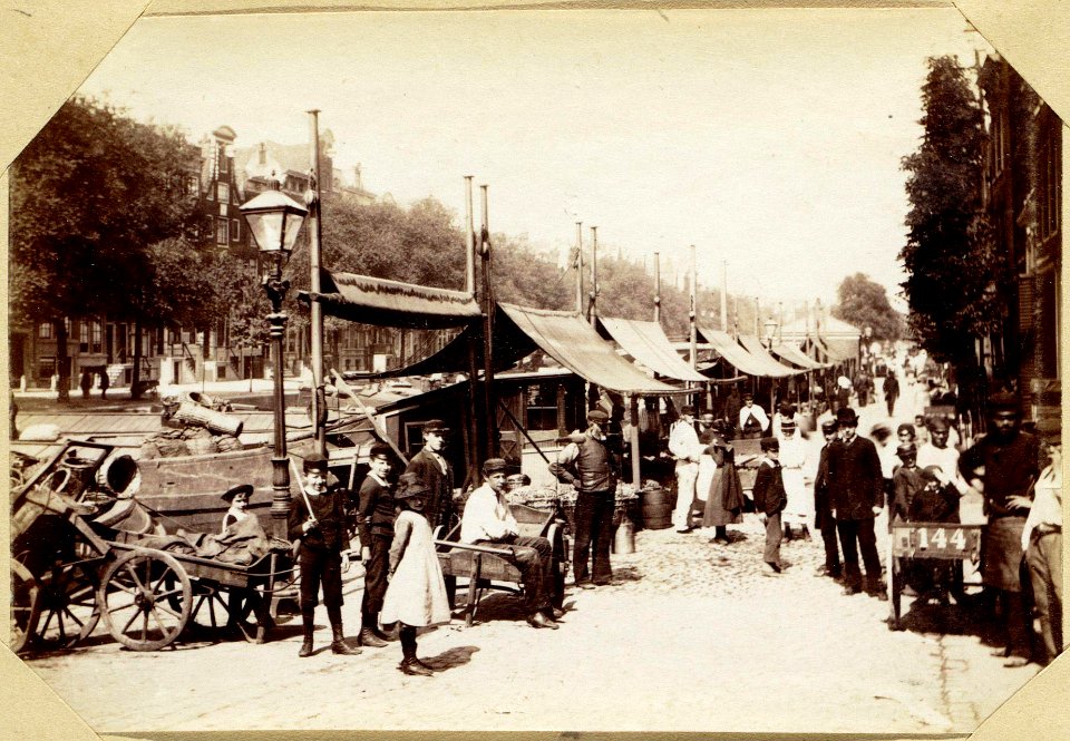 De voormalige Appelmarkt aan het Singel tussen de Heisteeg en de Raamsteeg