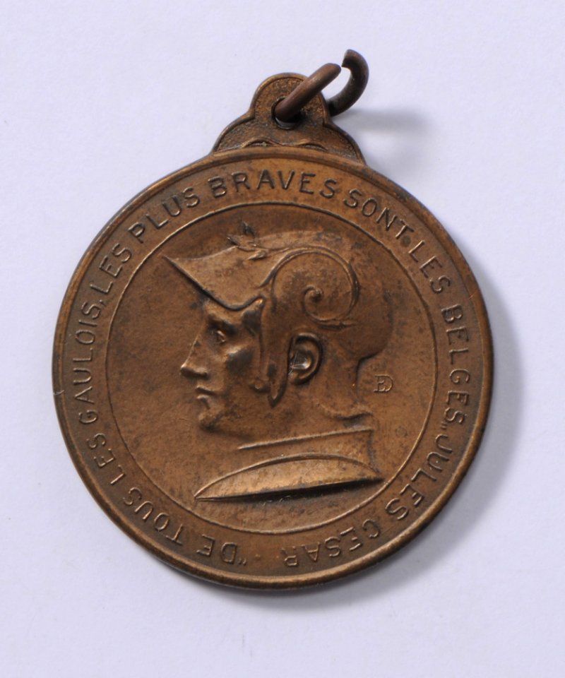 De Tous Les Gaulois, Les Plus Braves Sont Les Belges - Jules César - Liège Waelhem Nieuport 1914, medal by Pierre Theunis, Belgium, 1914, Coins and Medals Department of the Royal Library of Belgium, 2Lef 4 - 45 (recto)