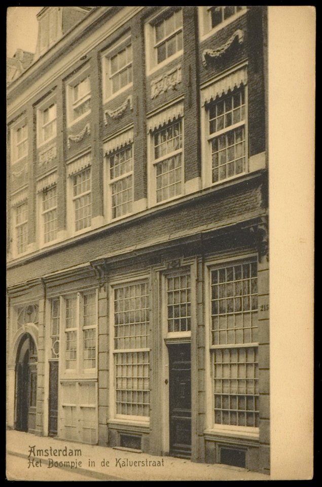 De voormalige Boomskerk, Kalverstraat, later verkocht aan V en D. Uitgave A.J. Nuss, Amsterdam, Afb PBKD00353000001