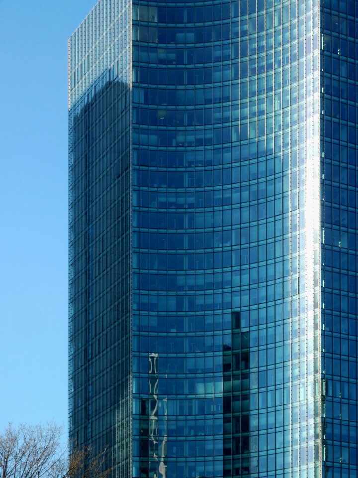 Building glass office