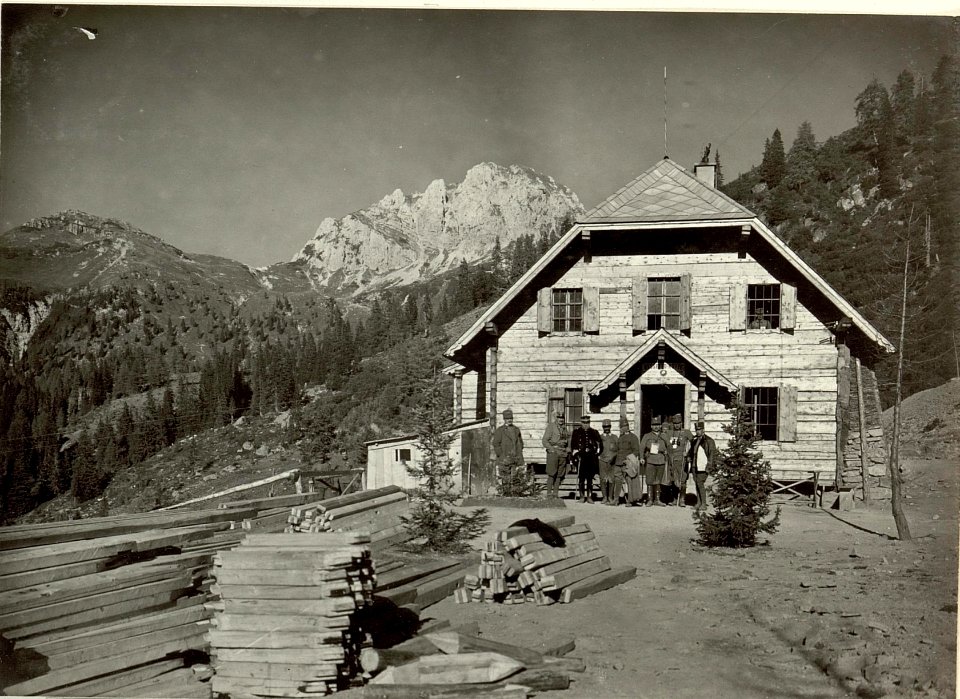 Die Nassfeldhütte, aufgenommen, am 22.September 1915. (BildID 15461952)