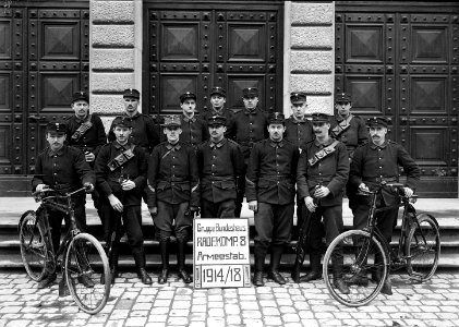 Die Radfahrer des Armeestabes - CH-BAR - 3241530