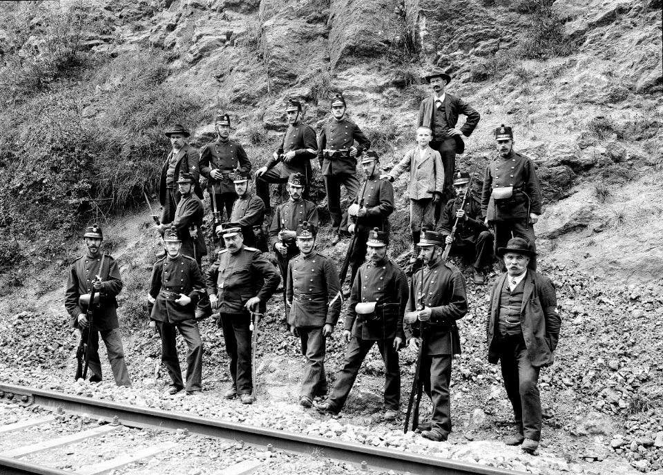 Die Tunnelwache bei St. Ursanne - CH-BAR - 3241644