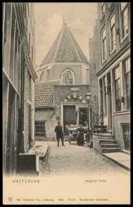 De Begijnensteeg bij kruising met de Gedempte Begijnensloot met op de achtergrond de Engelse Kerk Begijnhof, Afb PBKD00355000019