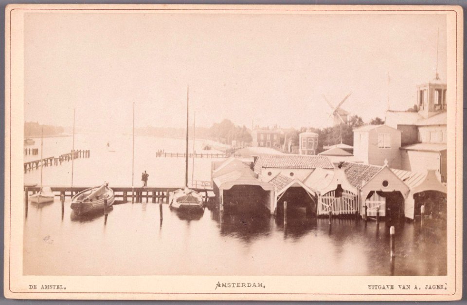 De Buiten-Amstel met de Amstel Jachthaven Jager A