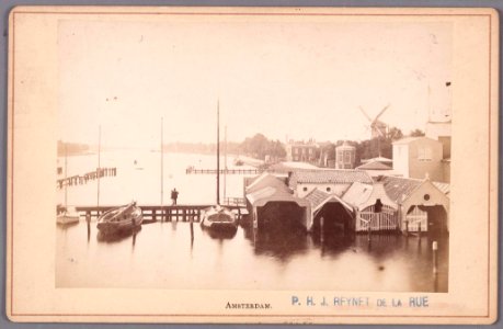 De Buiten-Amstel met de Amstel Jachthaven, gezien vanaf de Hogesluis