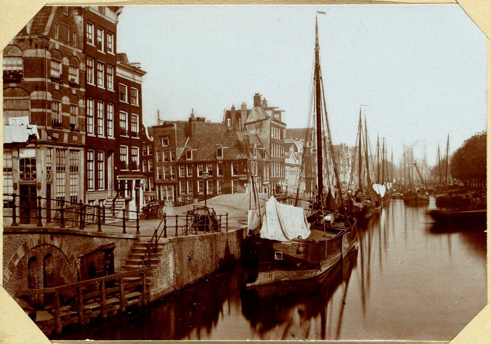 De Brouwersgracht, ziende op de huizen bij de Lindengracht - Het Papen-Eilandje genaamd