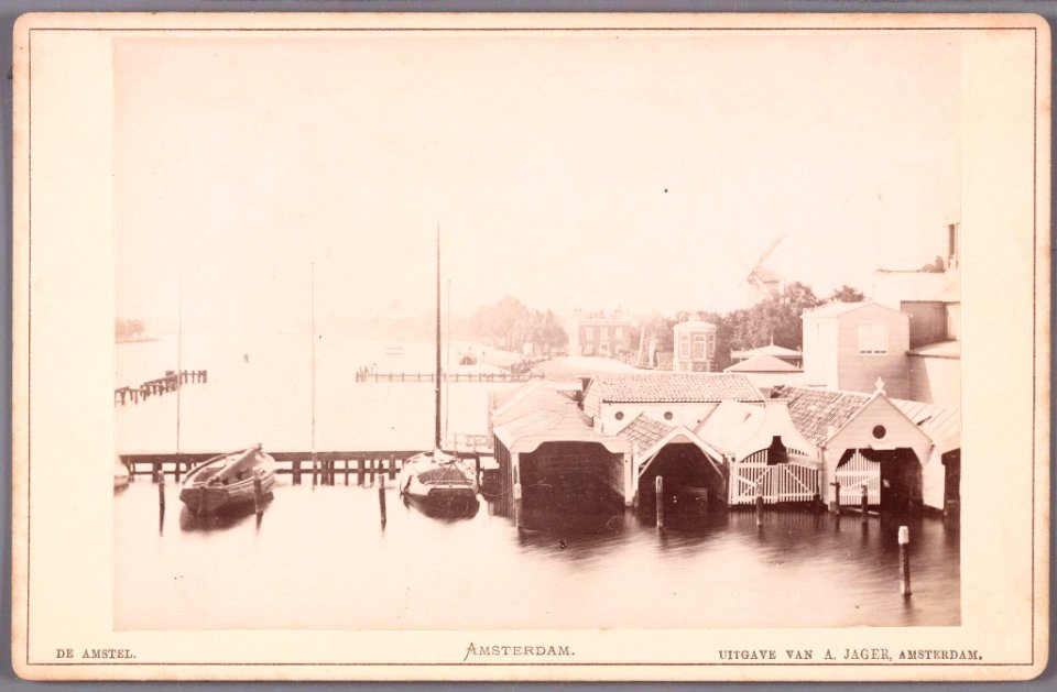De Buiten-Amstel met de Amstel Jachthaven, gezien vanaf de Hogesluis-002