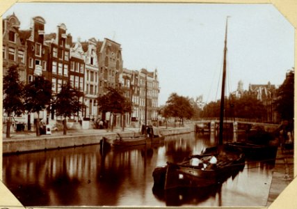 De Brouwersgracht tusschen de Keizersgracht en de Prinsengracht - Noordzijde
