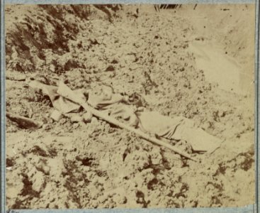 Dead Confederates in the trenches of Fort Mahone, April 3, 1865 LCCN2012647832