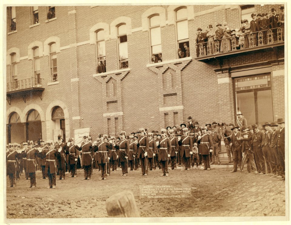 Deadwood. Grand Lodge I.O.O.F. of the Dakotas, resting in front of City Hall after the Grand Parade, May 21, 1890 LCCN99613853