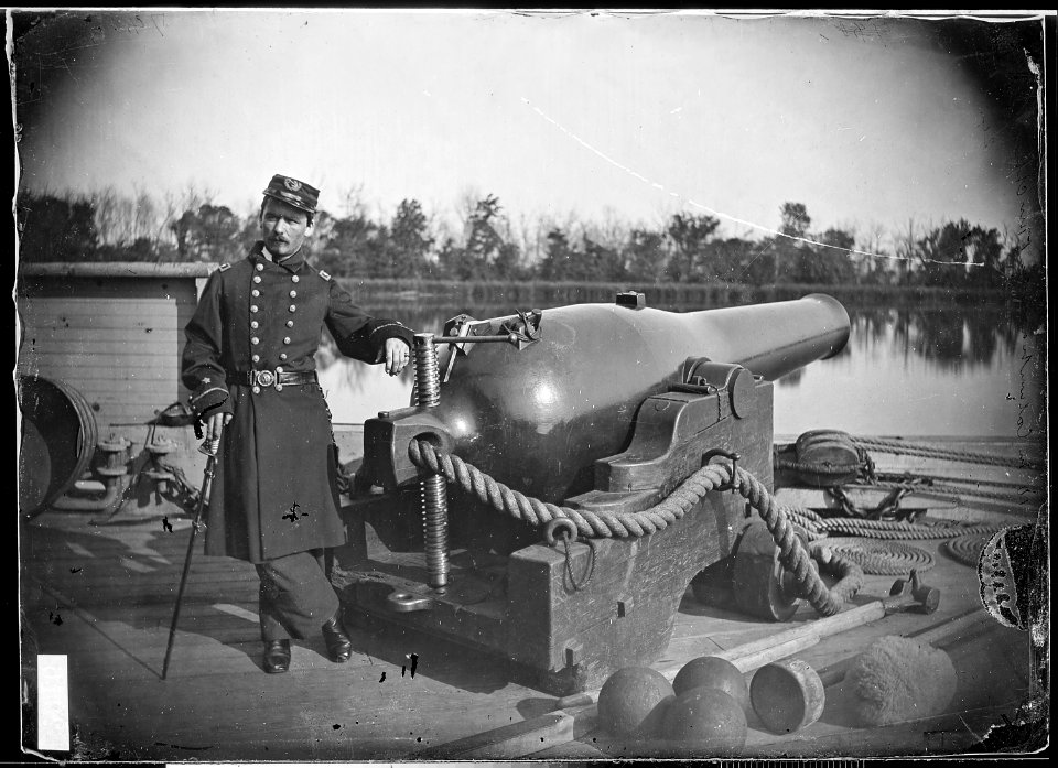 Deck of gunboat Hunchback, on James River - NARA - 526212