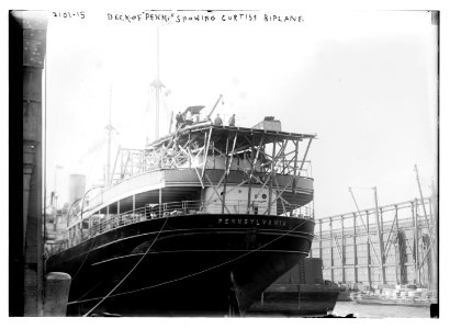 Deck of Pennsylvania showing the Curtiss biplane LCCN2014688722
