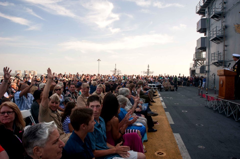 Decommissioning of the amphibious assault ship USS Peleliu (LHA-5) at Naval Base San Diego 150331-N-DC018-149