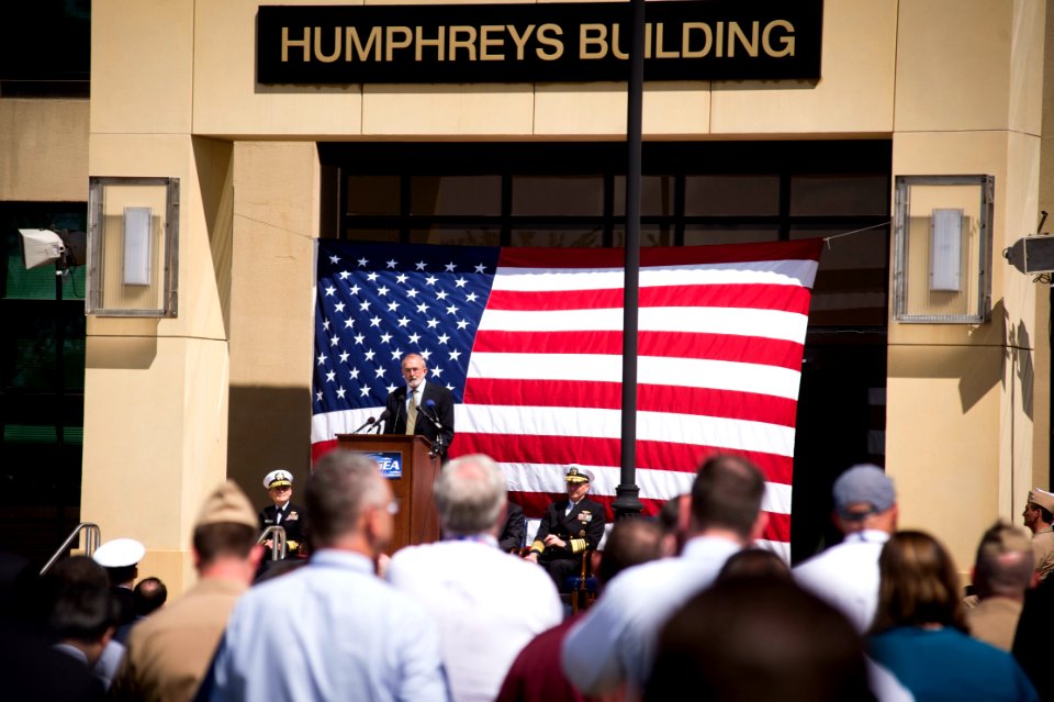 Dedication ceremony 150420-N-AT895-173