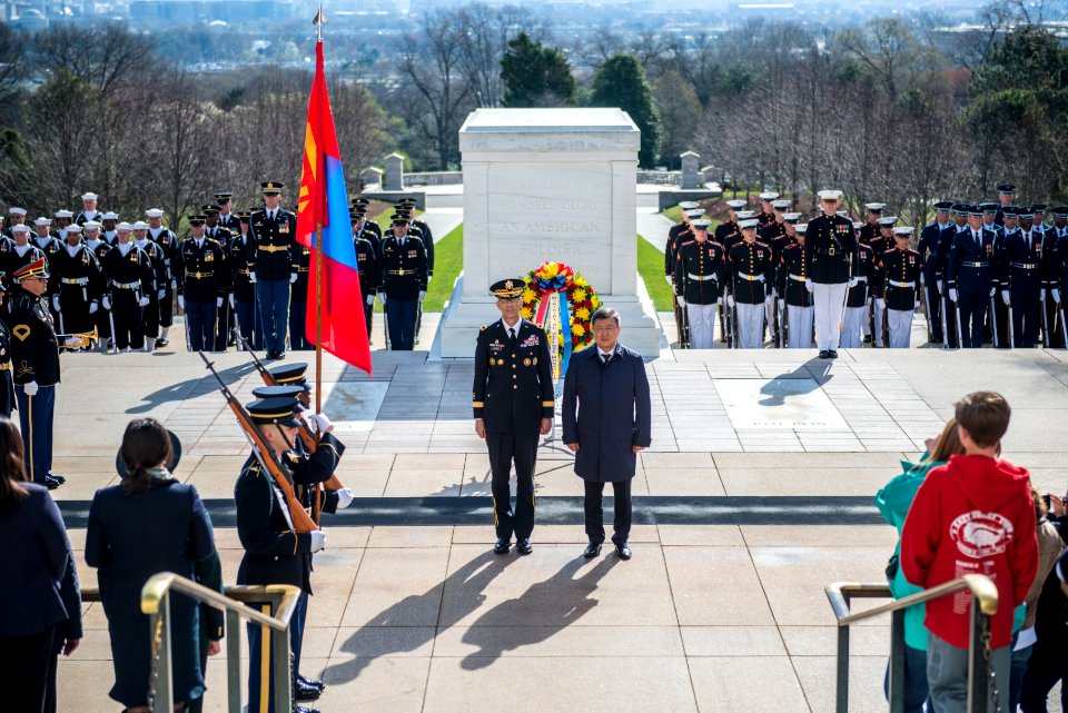 Defense Minister of Mongolia Nyamaa Enkhbold Participates in an Armed Forces Full Honors Wreath-Laying Ceremony at the Tomb of the Unknown Soldier (33666948708)