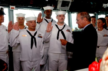 Defense.gov News Photo 060604-N-0696M-209