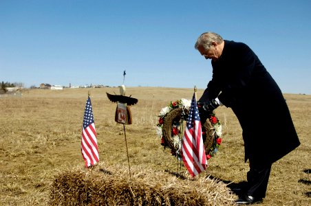 Defense.gov News Photo 060327-N-0696M-139