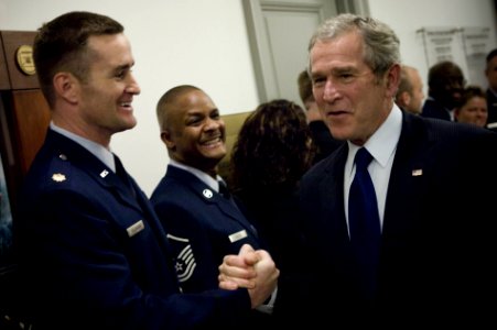 Defense.gov News Photo 071129-N-0696M-187
