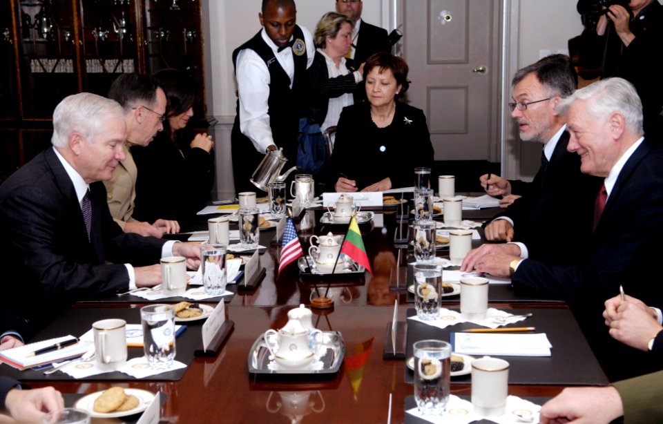 Defense.gov News Photo 080929-N-2855B-021