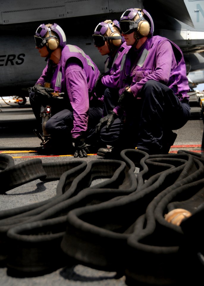 Defense.gov News Photo 080326-N-7981E-138