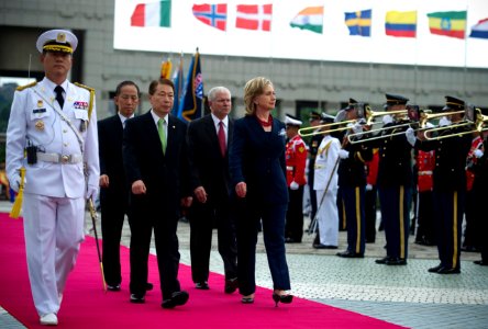 Defense.gov News Photo 100721-N-0696M-355 - South Korean Minister of Defense Kim Tae-young Foreign Minister Yu Myung-hwan Secretary of Defense Robert M. Gates and Secretary of State Hillary photo