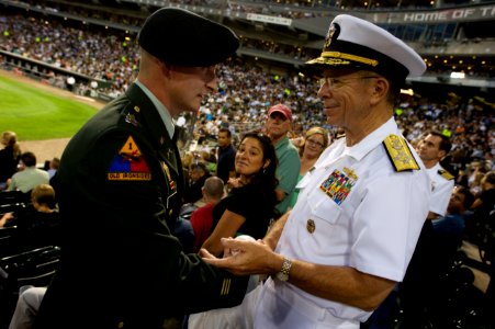 Defense.gov News Photo 100825-N-0696M-539 - Chairman of the Joint Chiefs of Staff Adm. Mike Mullen U.S. Navy greets U.S. Army Capt. Scott Leifker during the Chicago White Sox versus the