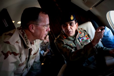 Defense.gov News Photo 100724-N-0696M-092 - Pakistani Chief of Army Staff Gen. Ashfaq Parvez Kayani points out a feature to Chairman of the Joint Chiefs of Staff Adm. Mike Mullen U.S. Navy