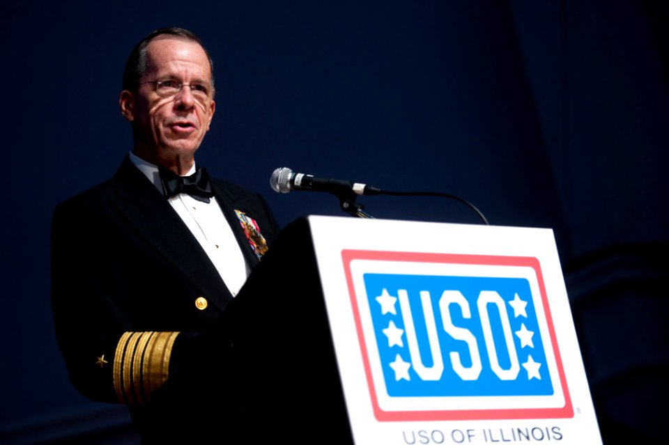 Defense.gov News Photo 101016-N-0696M-598 - Chairman of the Joint Chiefs of Staff Adm. Mike Mullen U.S. Navy addresses audience members at the USO of Illinois Star Spangled Salute in