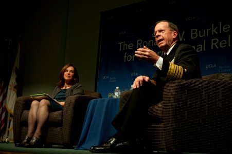 Defense.gov News Photo 101110-N-0696M-026 - Chairman of the Joint Chiefs of Staff Adm. Mike Mullen U.S. Navy answers an audience member s question during the Bernard Brodie Distinguished