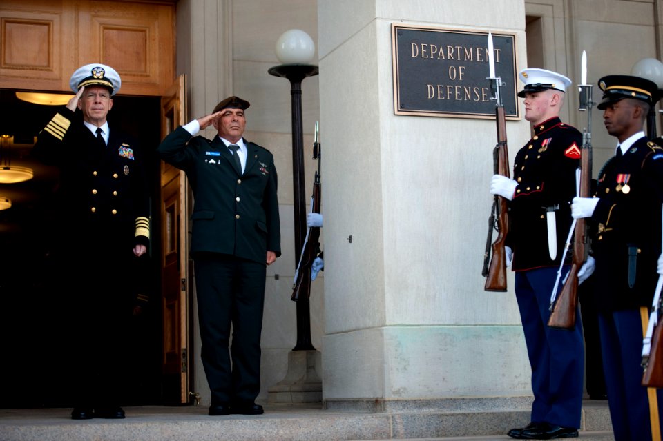 Defense.gov News Photo 101117-N-0696M-042 - Chairman of the Joint Chiefs of Staff Adm. Mike Mullen U.S. Navy and Israeli Chief of Defense Lt. Gen. Gabi Ashkenazi salute during the